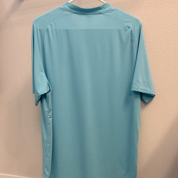 Men's Light Blue BuckedUp Shirt - Picture 3 of 4
